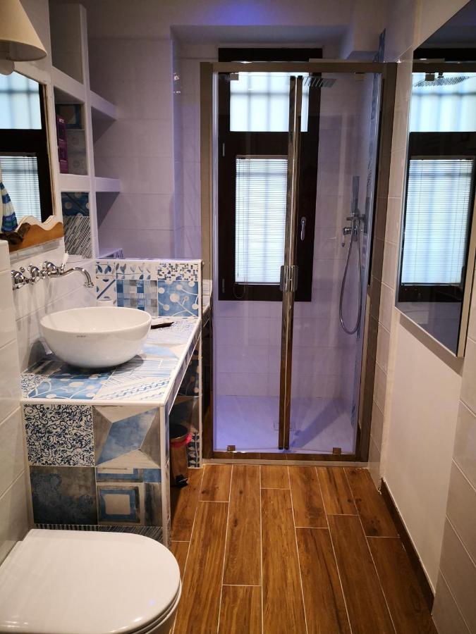 La Porta Rossa Apartment Vado Ligure Luaran gambar