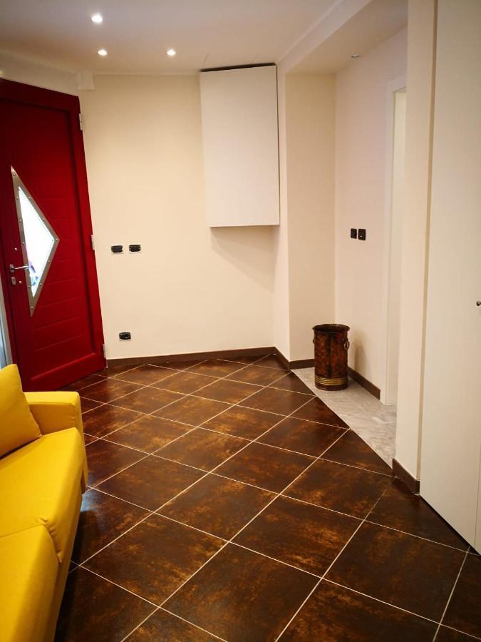 La Porta Rossa Apartment Vado Ligure Luaran gambar